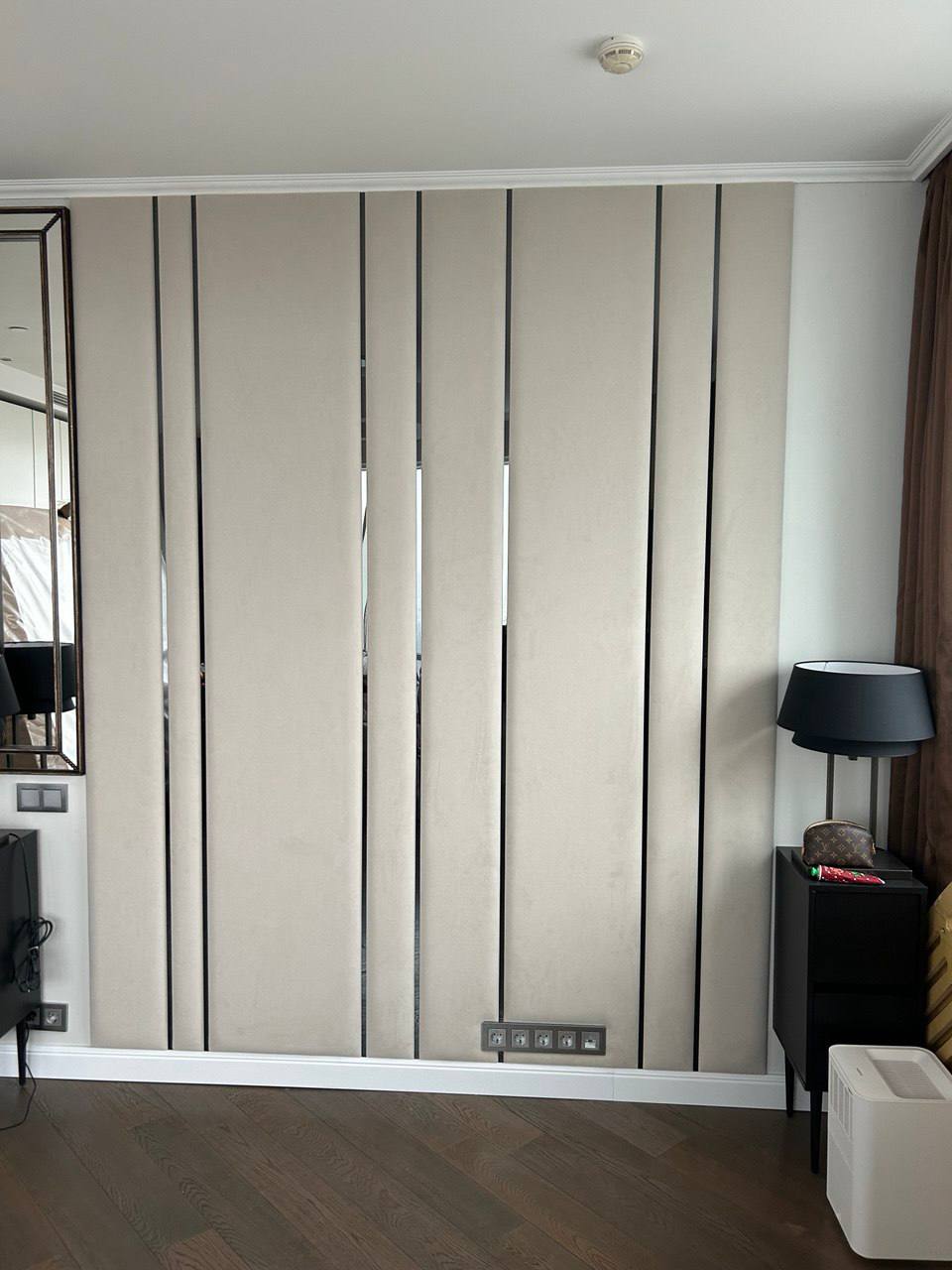 Мягкая панель из кожи 